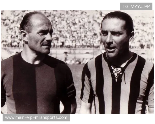 球队在连续比赛中通过轮换保持竞技状态，足球队这个概念可以连续限制为