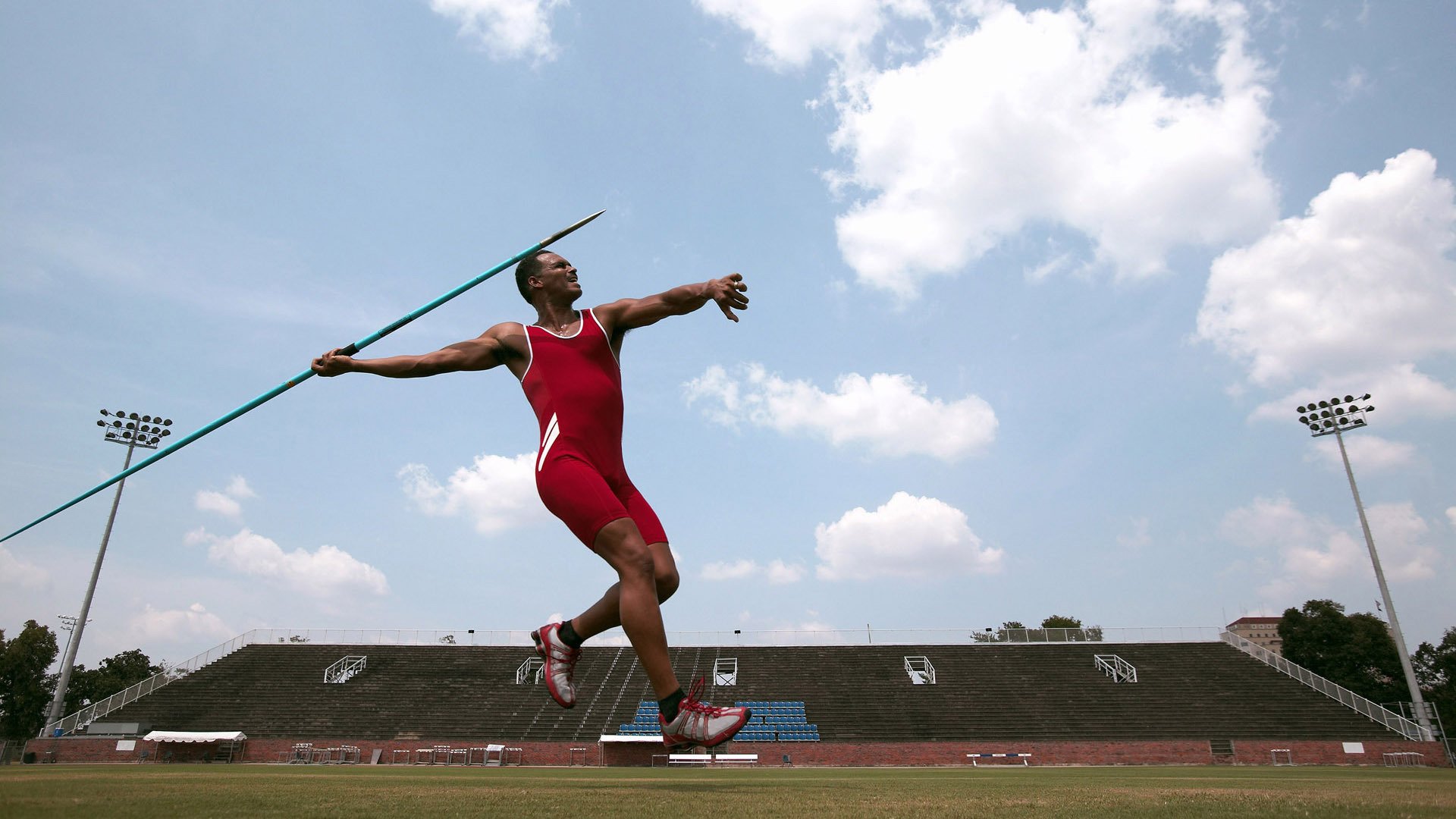 米兰体育APP-篮球让中国少年拥有更多可能，篮球能使我们强壮的英文